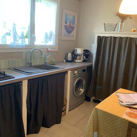 Gite Les Petits Poissons Verts Et Massages La Jarrie Exteriér fotografie
